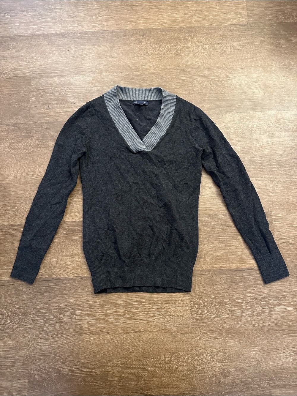 GAP dark gray V-Neck Sweater with light Gray Ribbed Collar